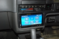 Установка Автомагнитола Sony XAV-E70BT в Toyota Hilux Surf